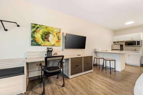 Arbor Suites Medical Mile - main image