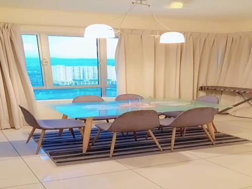 PV21 Luxe Comfort 3 Bedroom Modern Homestay - main image