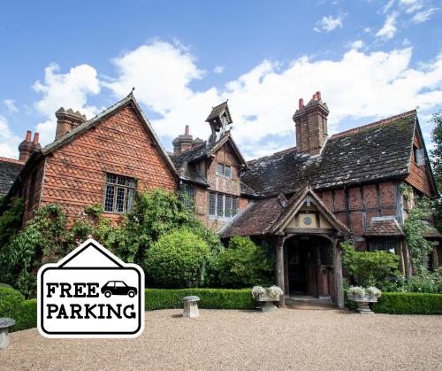 . Langshott Manor - Luxury Hotel Gatwick