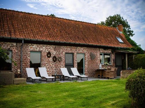 Cozy Family Home in Oostkamp - Location saisonnière - Rijsberge