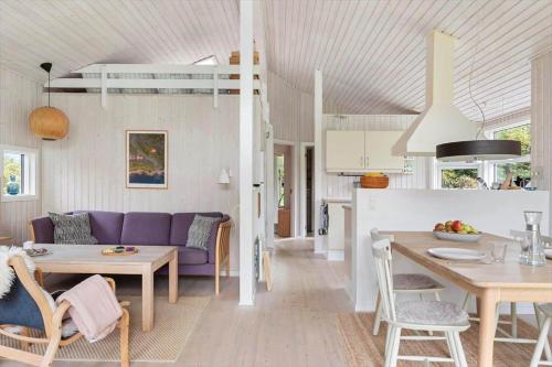 6845-Allinge-Markvaenget-2 in ซันด์วิก