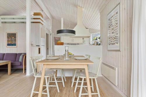 6845-Allinge-Markvaenget-2 in ซันด์วิก