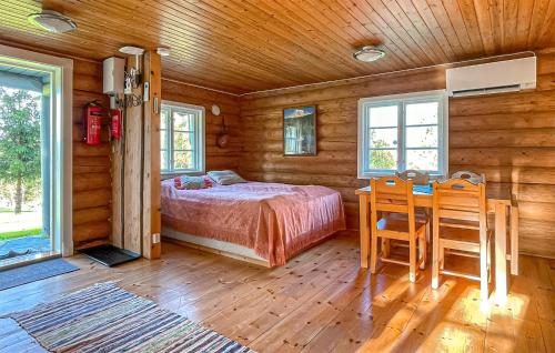 Lovely Home In Arjang With Wifi in Nästeviken