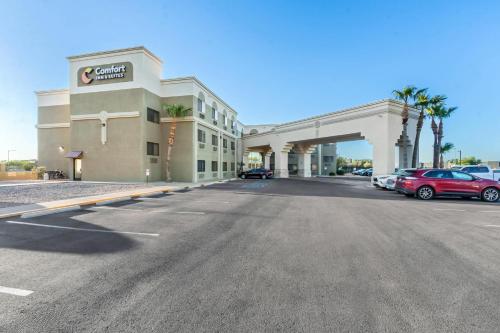 Comfort Inn & Suites Surprise Near Sun City West