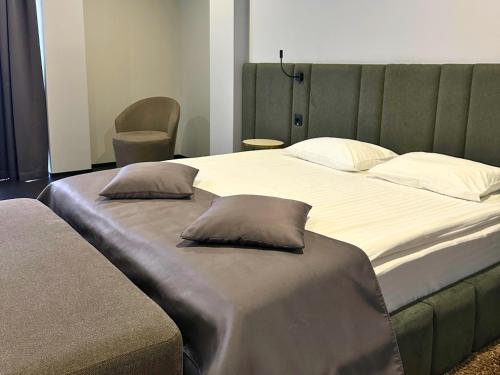 1 double bed