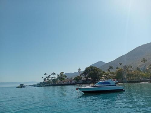 Yacht Luxor in Praia Saco da Capela