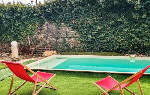 Peldbaseins, Amazing Home In Salazac in Salazac