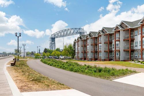 Lift Bridge Lodge, Ascend Hotel Collection in Duluth, USA