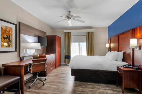 . Comfort Suites St Charles-St Louis