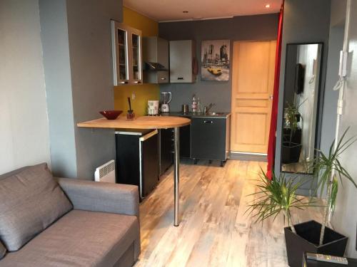 Studio tres confortable en centre ville - Location saisonnière - Hénin-Beaumont