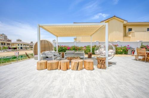World Class Luxurious 6 BDR Villa In Palm Jumeirah - image 11