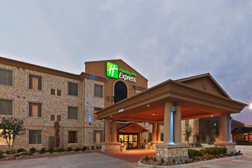 Holiday Inn Express Hotel & Suites Oklahoma City Northwest an IHG Hotel - image 2