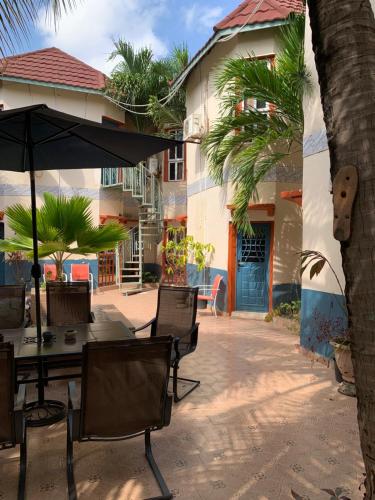 Sumanguru Airport Studios in Yundum