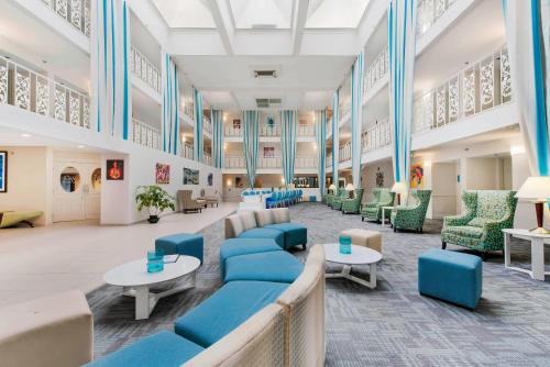 The Blu Hotel Blue Ash Cincinnati, Ascend Hotel Collection in Blue Ash, USA