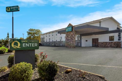Quality Inn Hall of Fame in Canton, USA