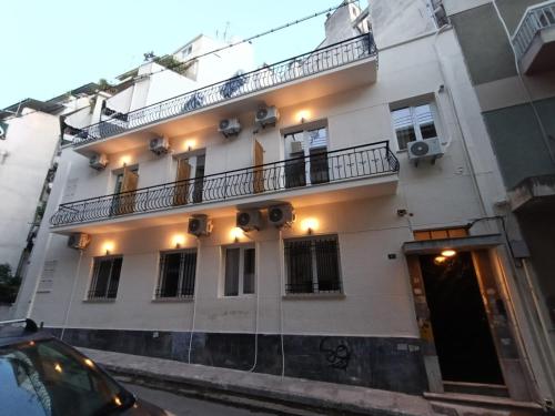 Beehive Mini Rooms - Athens