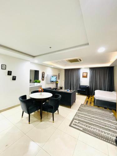 Goldcrest Executive Apartments by Panorama in DHA Phase 4 Lahore - image 10