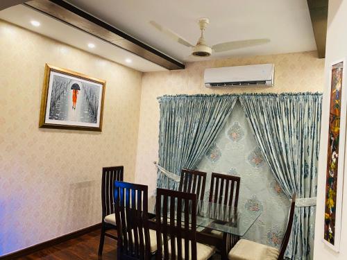 Royal One Bed luxury Apartments - image 7