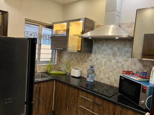 Royal One Bed luxury Apartments - image 10
