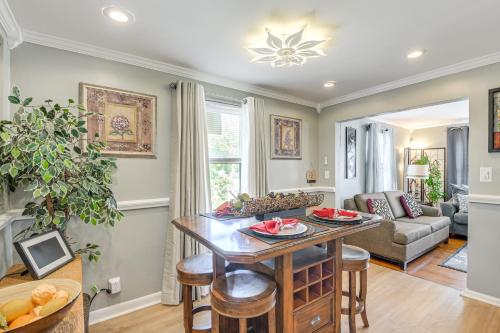 Global Staycation! Scenic Pikesville Family Home in Glen