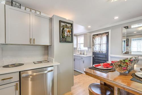 Global Staycation! Scenic Pikesville Family Home in Glen