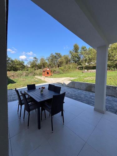 Balkons/terase, Charming Little House in Brad in Brada