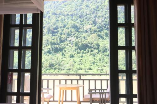 Surrounding environment, Dokchampa River View Villa in Nong Khiaw