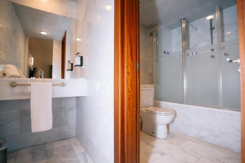 Hostatgeria de Poblet Room Type - Triple Room