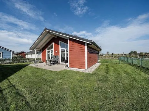 Nordsee-Rückzugsort - Freistehendes Ferienhaus mit Garten, Sauna und Kamin in Dagebüll, Deutschland