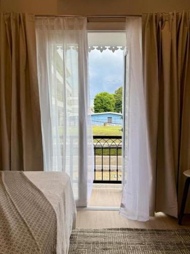 Modern 1 BR Boutique Apt Savannah in Newtown