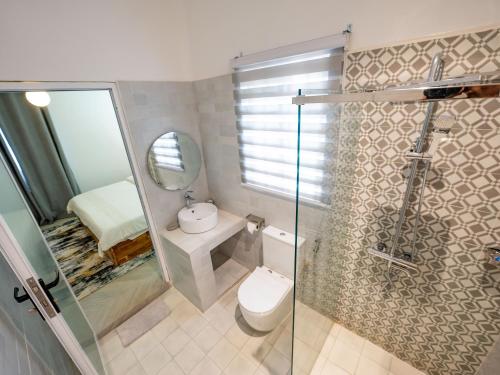 Shower, Natu Resort in Atlantique