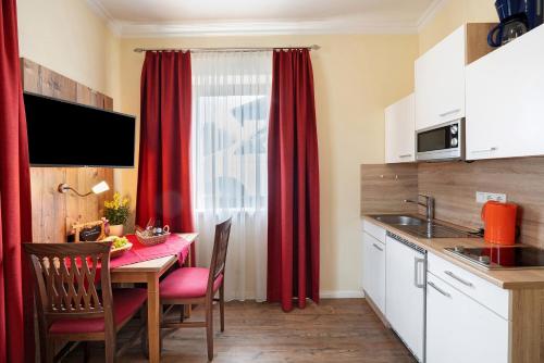 포그타로이트 Komfort Apartment Römersberger - 1 4성급 싱글룸 수영장