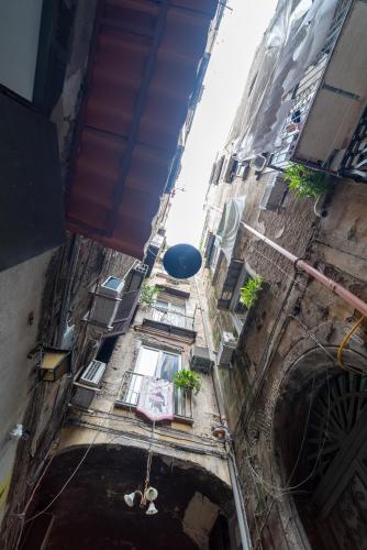Exterior view, NP Spaccanapoli in Naples