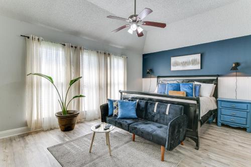 Private Yard and Patios Family Home in LaPlace! in ลาเพลส (LA)