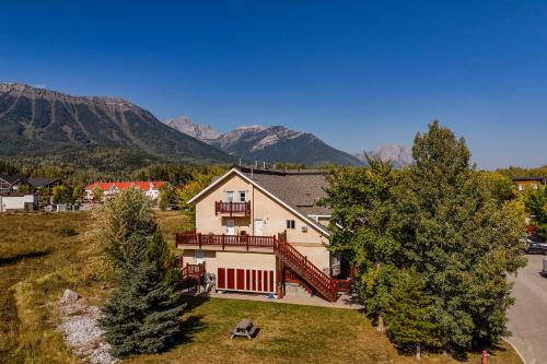 Riverside Condos by Fernie Central Reservations in เฟอร์นี่ (BC)