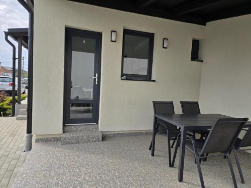 Balcony/terrace, Kovacs apartman in Targu Secuiesc