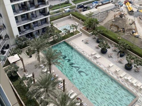 Luxury Stay at Zada Tower 1BHK in Business Bay - image 3
