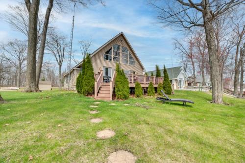 . Waterfront Lake Huron Home - Private Beach!