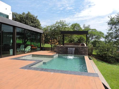 Casa Sobre El Lago in Hernandarias