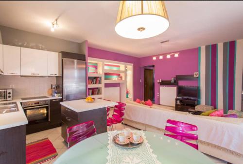  Apartment by the Airport in Koropi