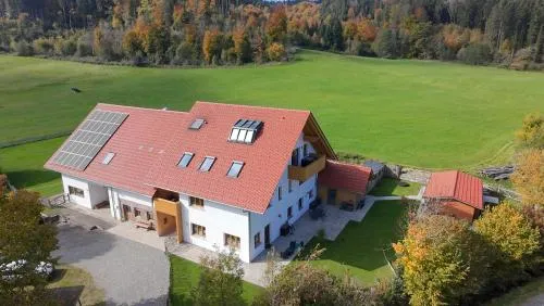 BaumKrone im Happy Allgäu - 2-stöckige Wohnung mit Wohnnetz in Leutkirch im Allgäu, Deutschland