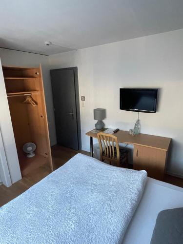 1 double bed