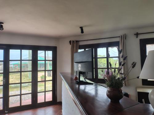 cuatro lunas hotel in Punta Del Diablo
