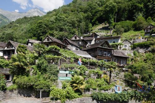 Rustici della Verzasca Ferien Wohnungen in Vogorno, Schweiz