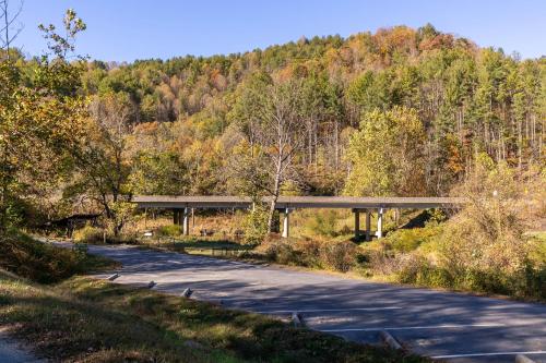 Watauga River Retreat in Sugar Grove (NC)