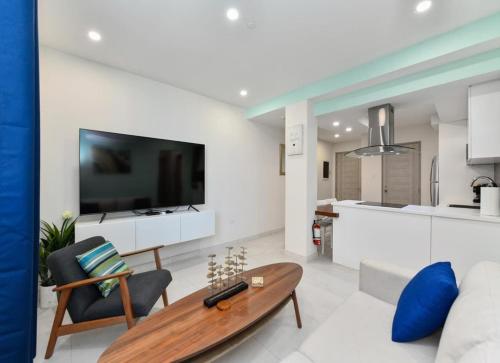 Island Living with Resort Amenities in Aruba in Westpunt