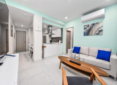 Island Living with Resort Amenities in Aruba in Westpunt