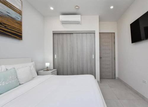 Island Living with Resort Amenities in Aruba in Westpunt