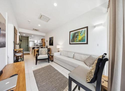 Modern Beach Escape in Palm Beach Aruba in Westpunt