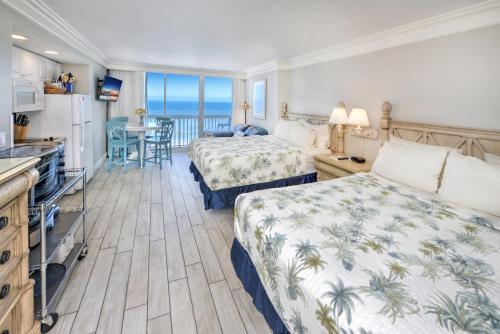 2 queen beds